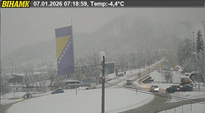 Zbog novih snježnih padavina dodatne poteškoće u saobraćaju