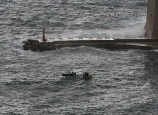 VIDEO: Valovi u Dubrovniku odnijeli državljanina BiH, u toku akcija izvlačenja tijela Dubrovnik