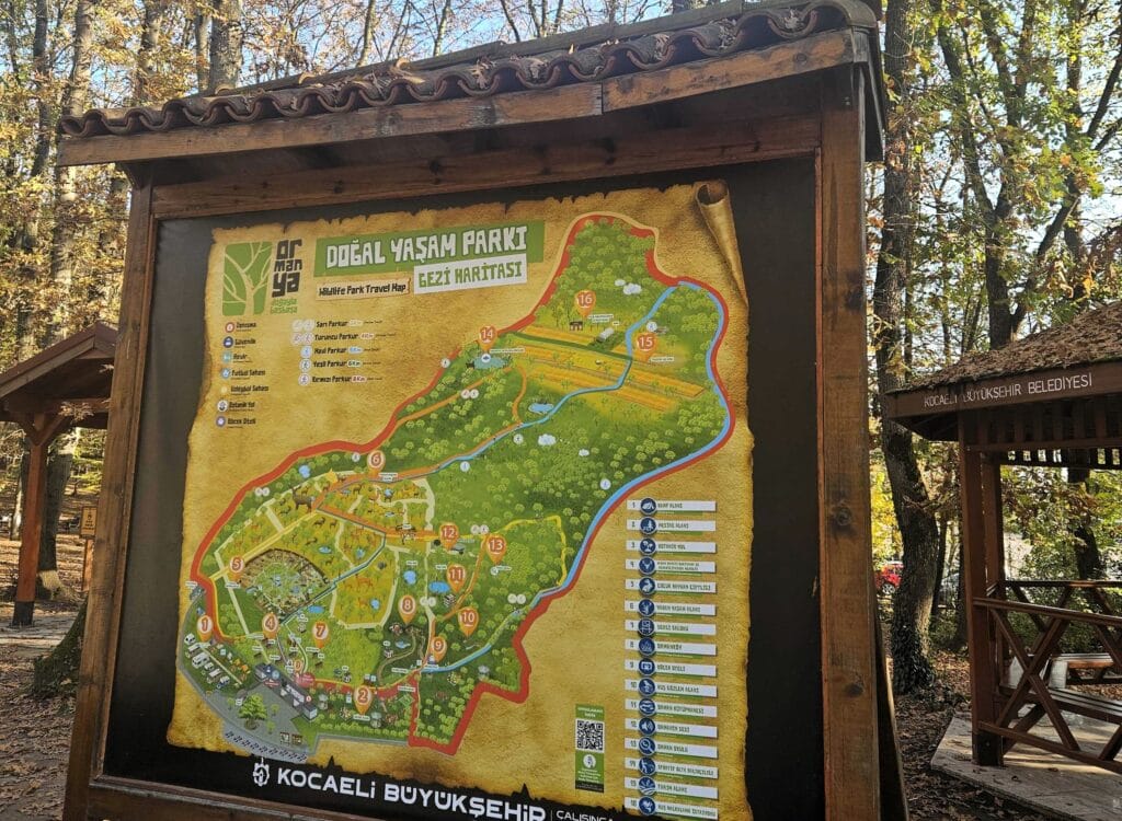 Mapa Ormanya Wildlife Parka u Kocaeliju sa označenim zonama i stazama