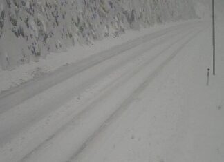 Oprez u saobraćaju: Snijeg, magla i klizav kolovoz širom zemlje