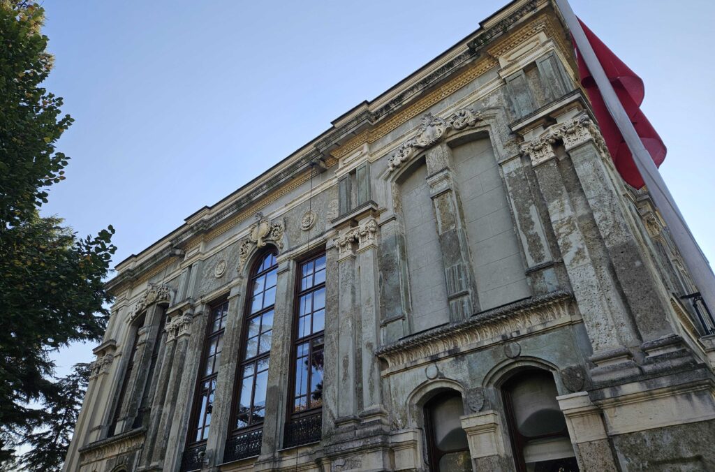 Ataturkova Marmara; Kasr-ı Hümayun u Kocaeliju, historijska rezidencija iz osmanskog perioda