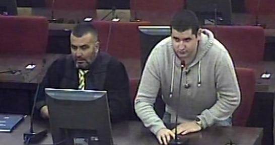 mevlid jasarevic detektor Mevlid Jašarević (desno) tokom suđenja za teroristički napad. Foto: Sud BiH