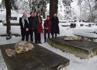 Obilježene 42 godine od smrti Ismeta Mujezinovića u Tuzli Obilježene 42 godine od smrti Ismeta Mujezinovića u Tuzli