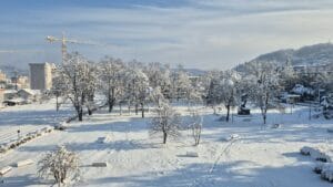 Snijeg i poledica širom BiH: Vikend donosi nove padavine i niske temperature