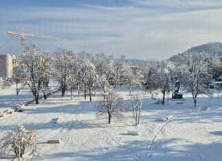 Snijeg i poledica širom BiH: Vikend donosi nove padavine i niske temperature Snijeg i poledica širom BiH: Vikend donosi nove padavine i niske temperature