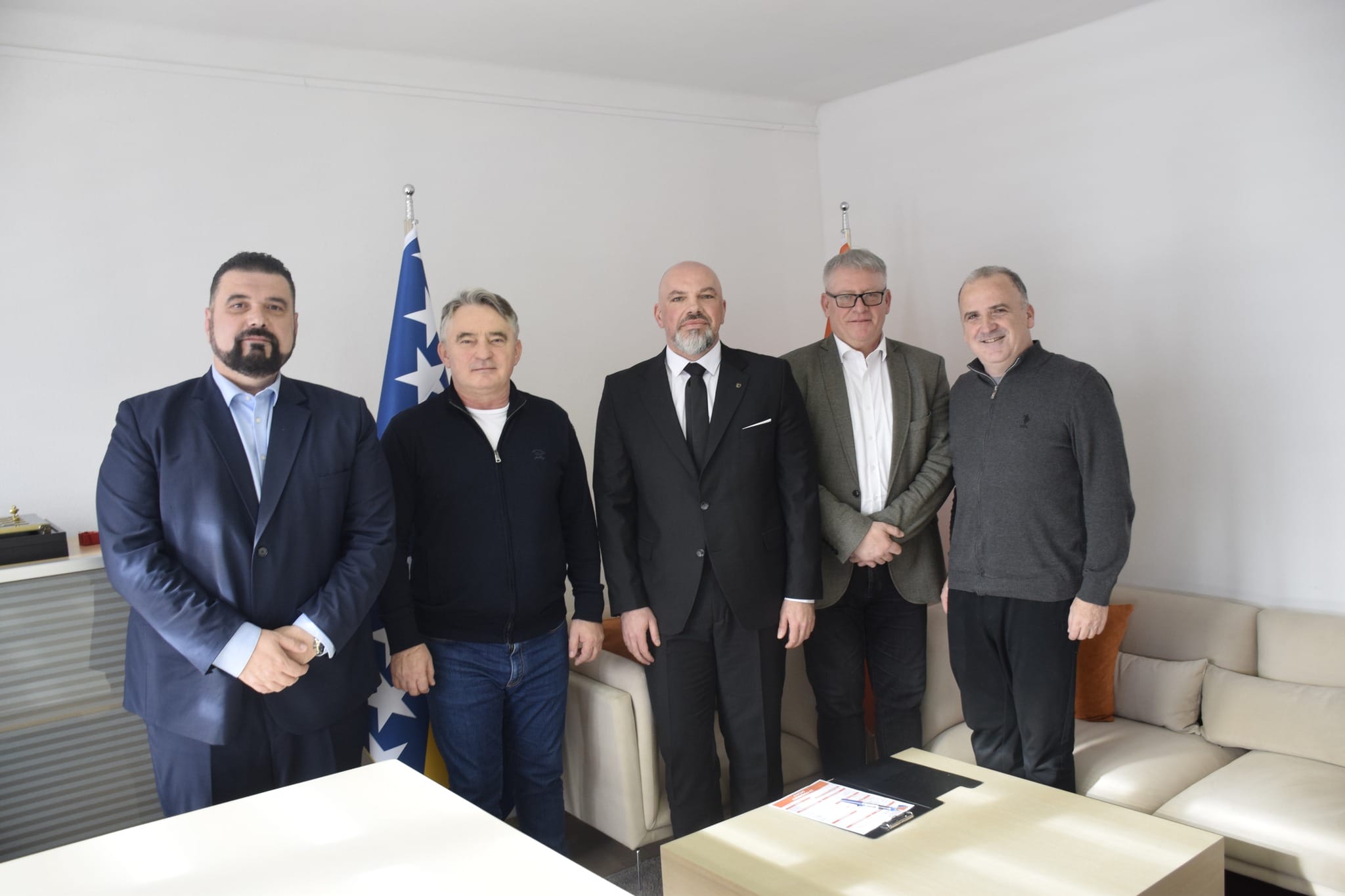 Ugledni kardiovaskularni hirurg Mustafa Tabaković pristupio DF-u