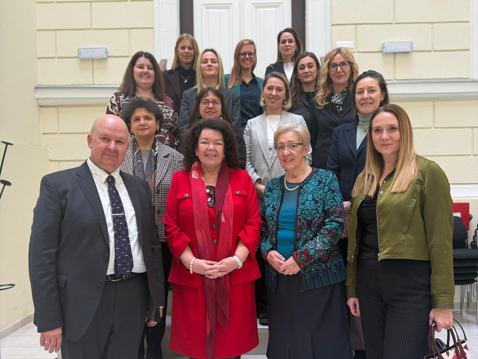 Specijalna izaslanica Ujedinjenog Kraljevstva Karen Pierce održala stručno predavanje za Regionalnu mrežu žena u diplomatiji