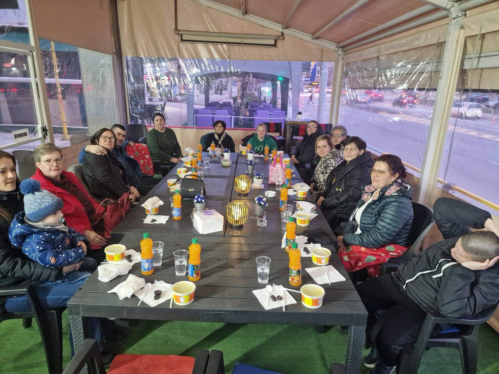 Prvi iftar u Klubu „Zmajevo srce“: Ugostili djecu iz URODIOL-a i njihove rod