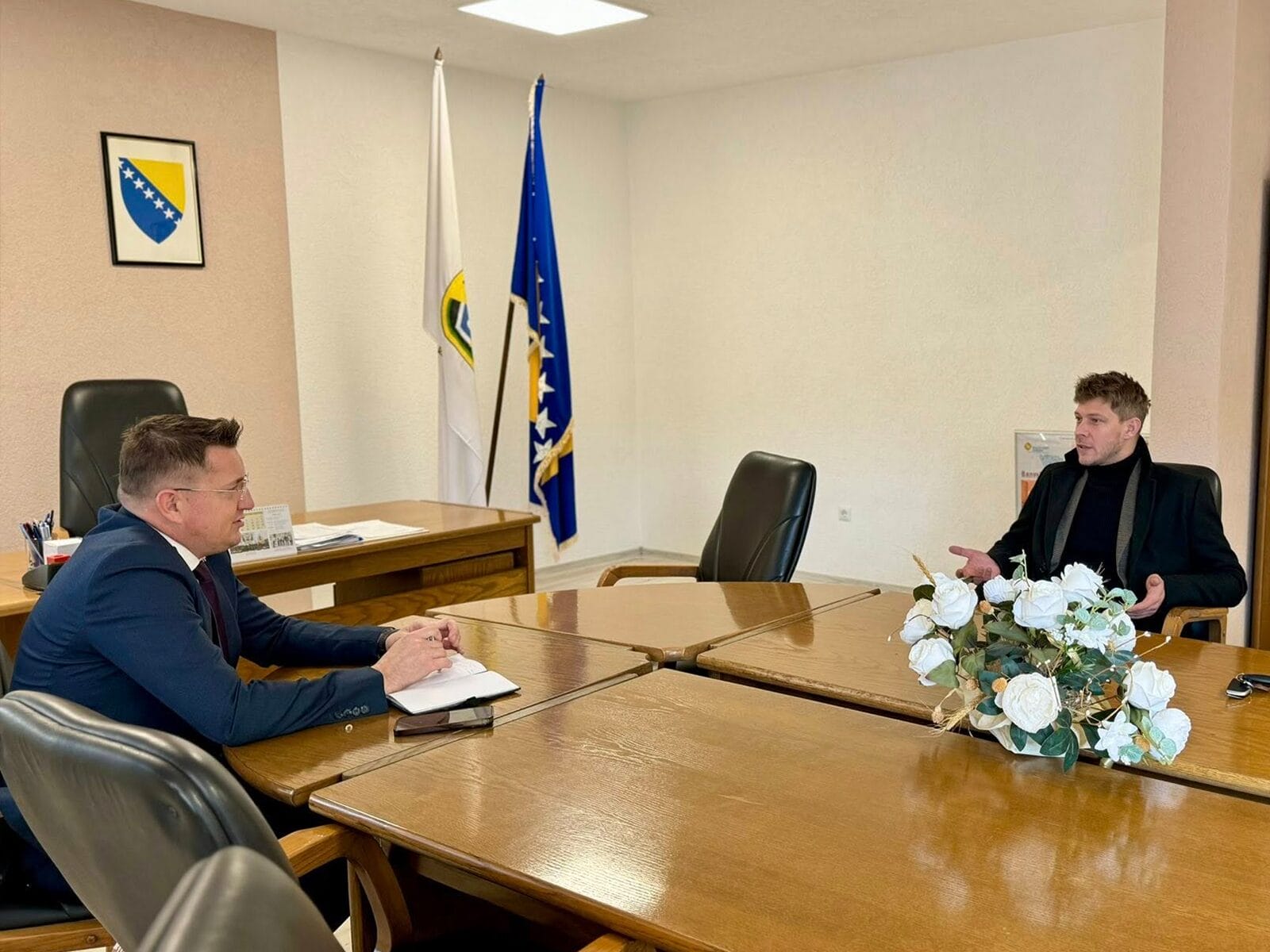 Direktor Narodnog pozorišta Tuzla u posjeti Banovićima, dogovorena saradnja i povratak predstava