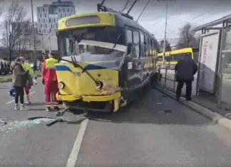 Teško povrijeđena djevojka iz tramvajske nesreće budna, i dalje u teškom stanju