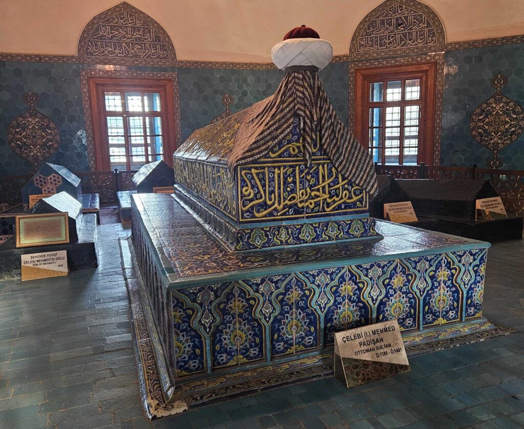 Zeleni kompleks u Bursi, unutrašnjost Zelenog turbeta