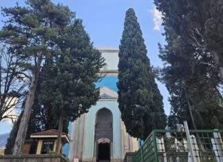 Zeleni kompleks u Bursi: Mjesto gdje ramazanska poruka dobrote živi kroz džamiju i turbe Zeleni kompleks u Bursi, Zeleno turbe sultana Mehmeda Prvog, vanjski izgled i ulaz