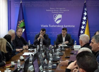 Vlada TK odobrila više od 500.000 KM za ulaganja u Bolnicu u Gračanici, podrška i Univerzitetu u Tuzli Vlada TK