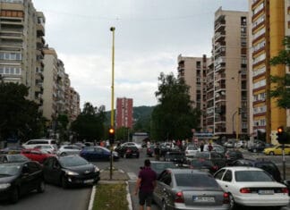 Nekad smo protestovali zbog dizela od 2,41 KM, danas nam poručuju da manje vozimo dizel protest 2018