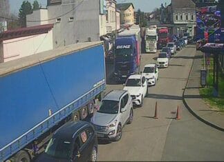 Duge kolone vozila na izlazu iz BiH