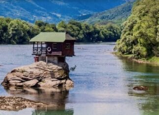 Kućica na Drini, najfotografisanija kuća na Balkanu