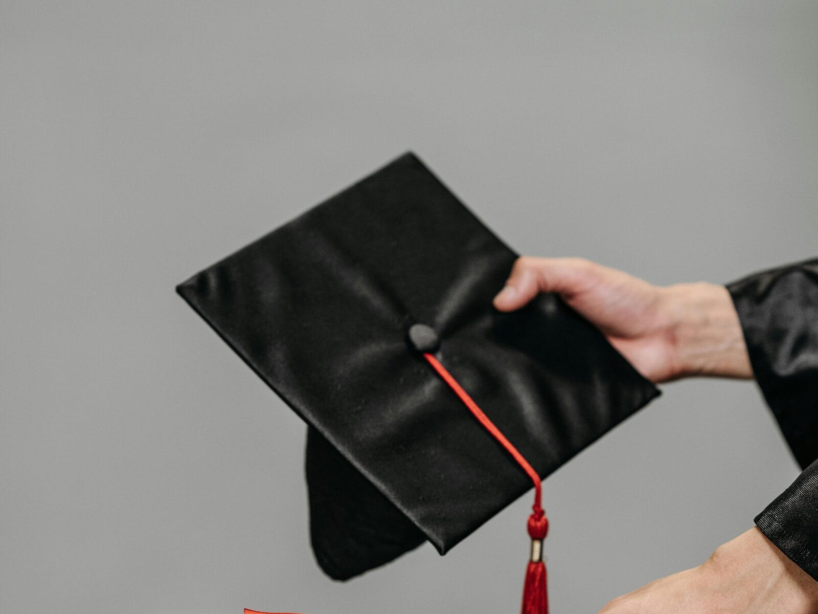 Univerzitet u Tuzli raspisao konkurs za više asistente