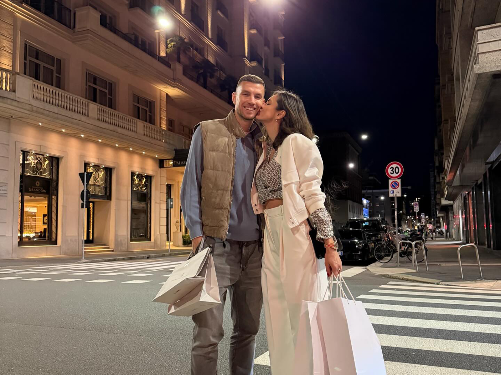 edin i amra web Edin Džeko slavi 40. rođendan: „Moj slavljenik, dobrodošao u klub 40“