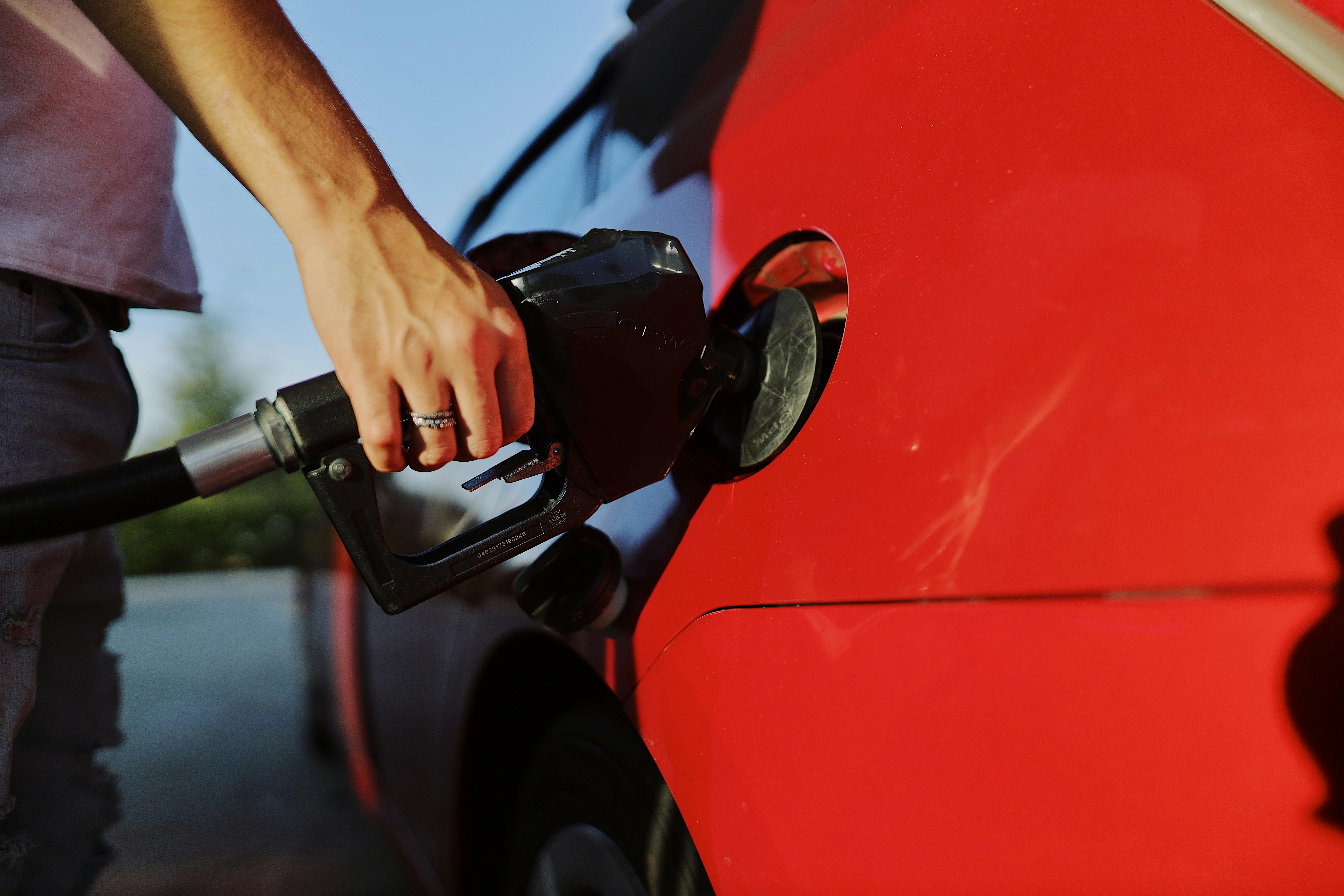 Gorivo u FBiH i dalje poskupljuje, evo novih cijena benzina i dizela