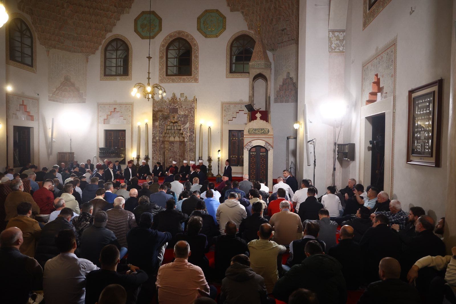 Lejletul-kadr obilježena u Gazi Husrev-begovoj džamiji, noć vrijednija od hiljadu mjeseci