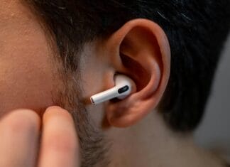 Svjetski dan sluha u Tuzli: Upozorenje na rizike po sluh mladih Svjetski dan sluha u Tuzli: Upozorenje na rizike po sluh mladih