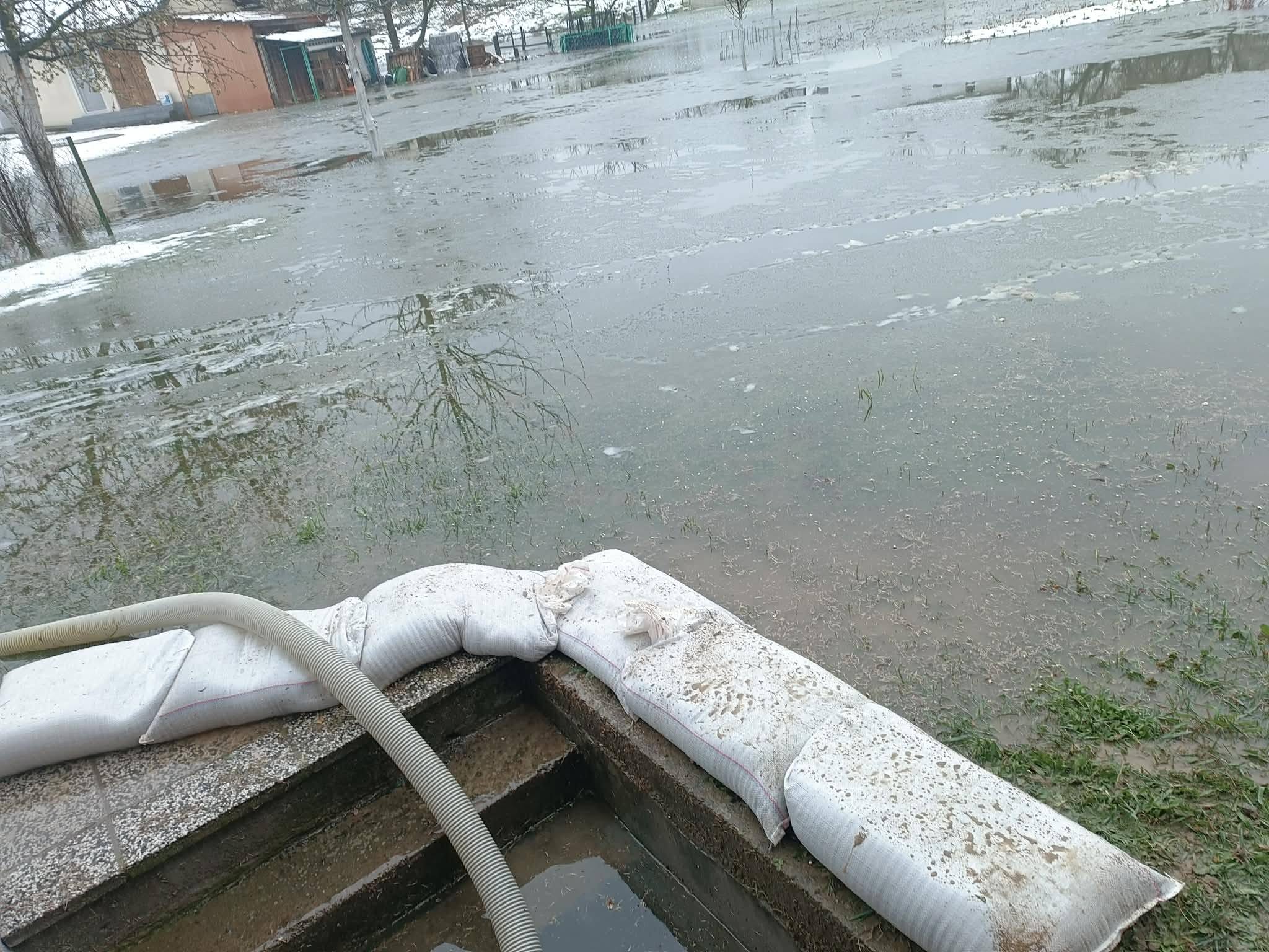 Vodostaji i dalje visoki u TK: Poplave, klizišta i požari na više lokacija