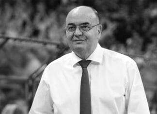 Sahranjen Duško Vujošević, legendarni trener ispraćen u Aleji zaslužnih građana Sahranjen Duško Vujošević, legendarni trener ispraćen u Aleji zaslužnih građana