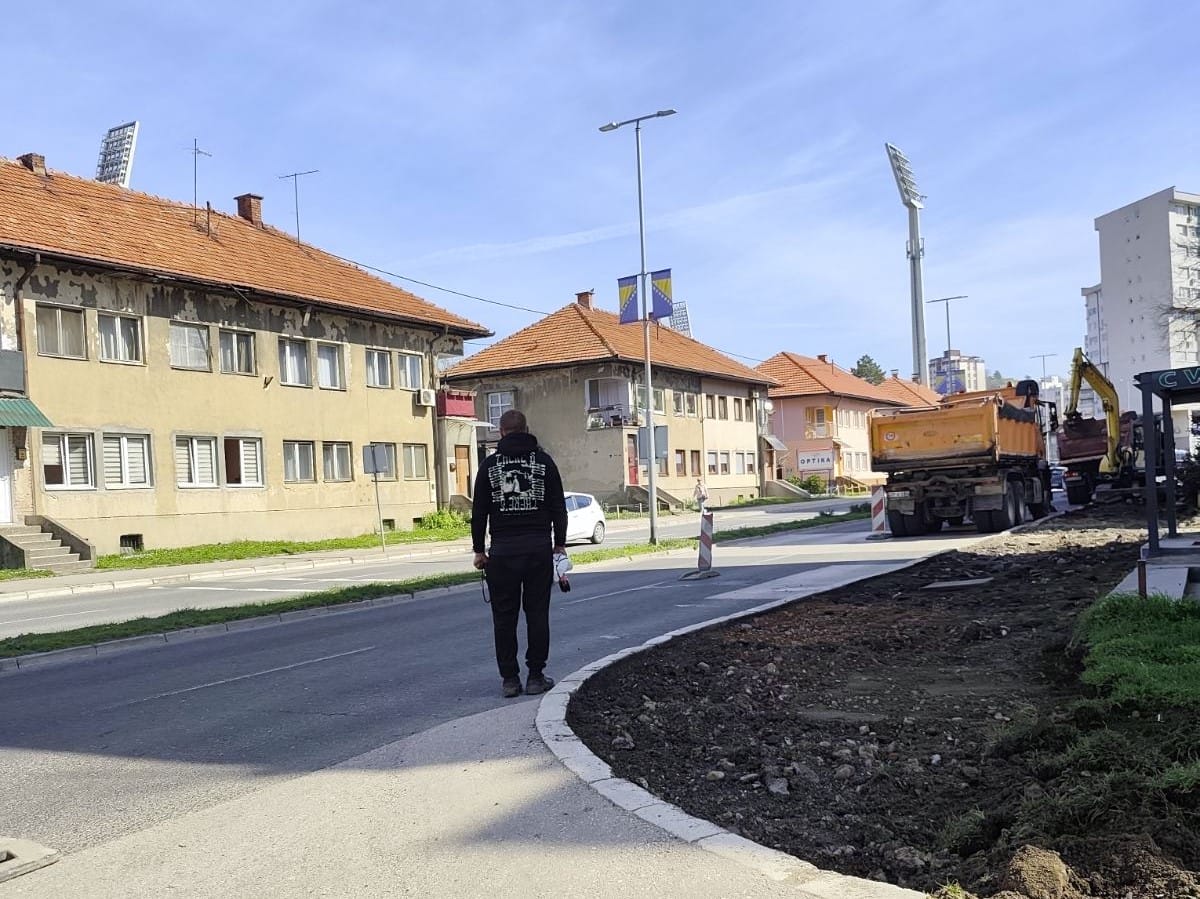 rudarska Počela rekonstrukcija trotara u Rudarskoj, saobraćaj djelimično izmijenjen