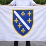 Zašto zastava sa ljiljanima nije ratna zastava? Evo objašnjenja