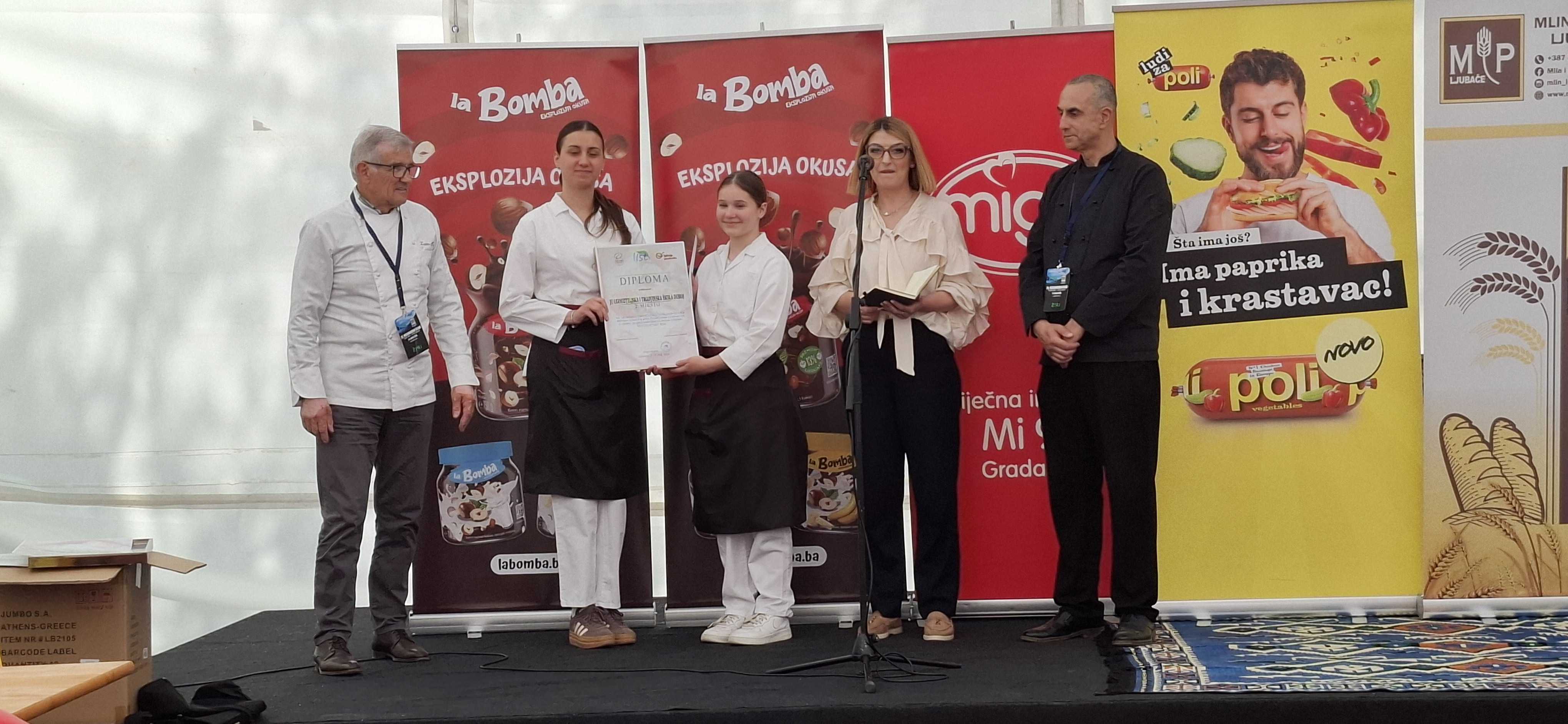 Foto: Učenici Mješovite srednje škole Gračanica, prvo mjesto