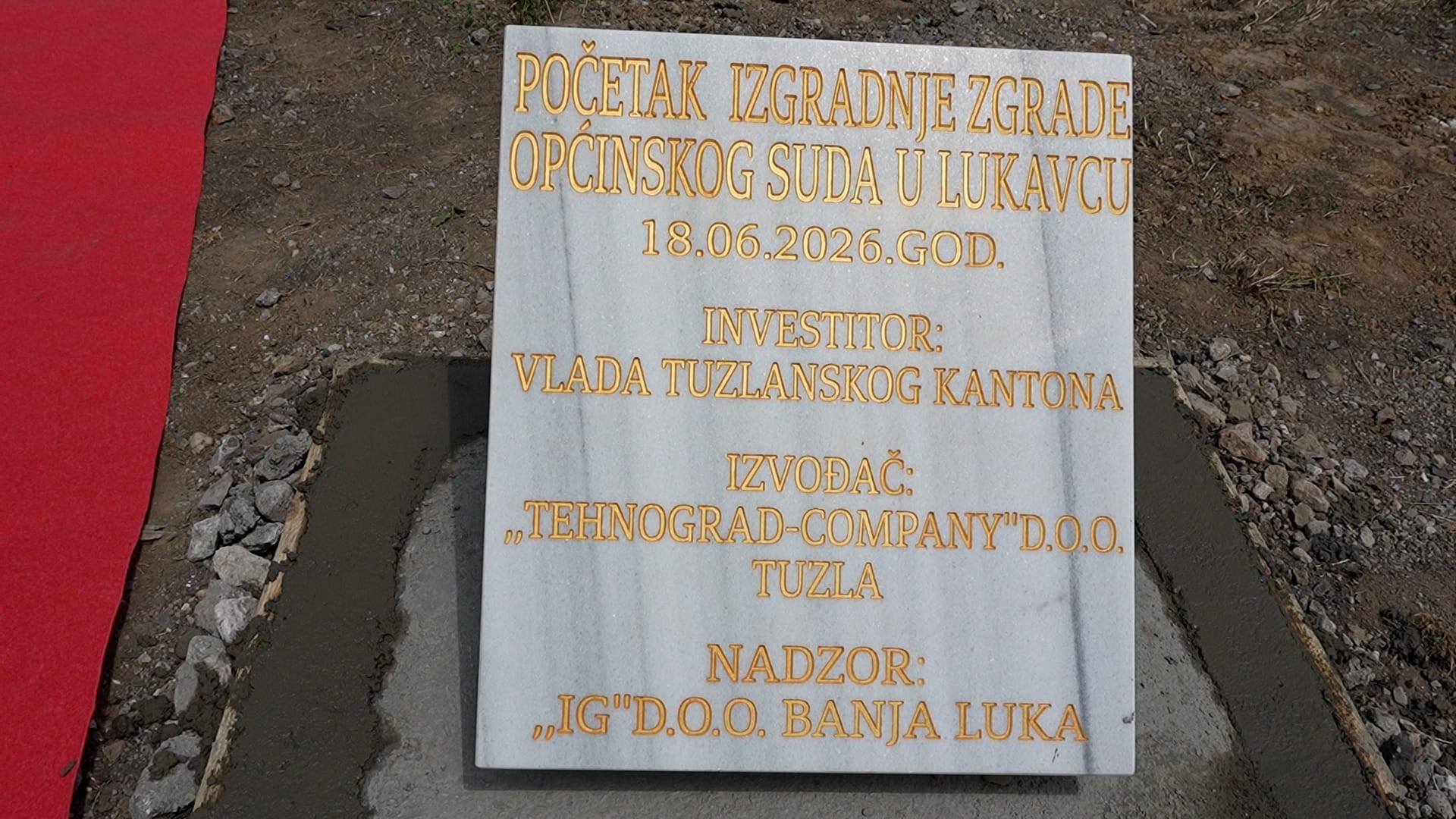 18 06 2026 Sud Lukavac polaganje kamena temeljca RTV Lukavac i Selma m11.00_18_50_18.Still002 Položen kamen temeljac za novu zgradu Općinskog suda u Lukavcu