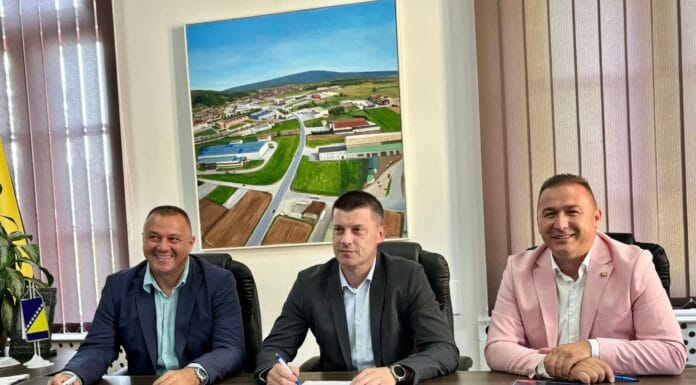 Grad Gračanica i ZEPS potpisali sporazum: Gračanica će imati poseban sajamski prostor Grad Gračanica i ZEPS potpisali sporazum: Gračanica će imati poseban sajamski prostor
