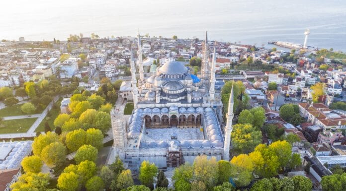 Veličanstvene džamije koje morate posjetiti u Istanbulu