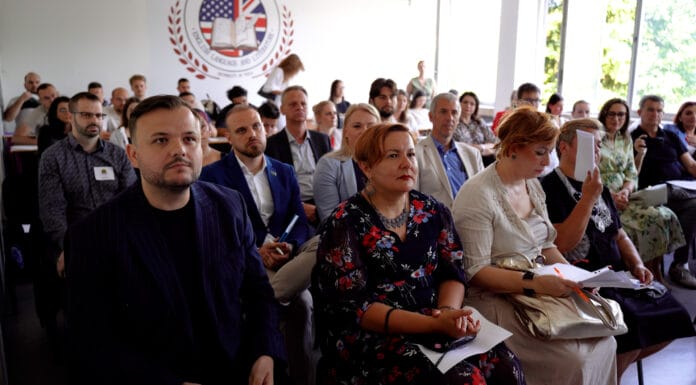 Tuzla i Klagenfurt kroz Cross Border Inkubator povezuju znanje, inovacije i biznis Tuzla i Klagenfurt kroz Cross Border Inkubator povezuju znanje, inovacije i biznis