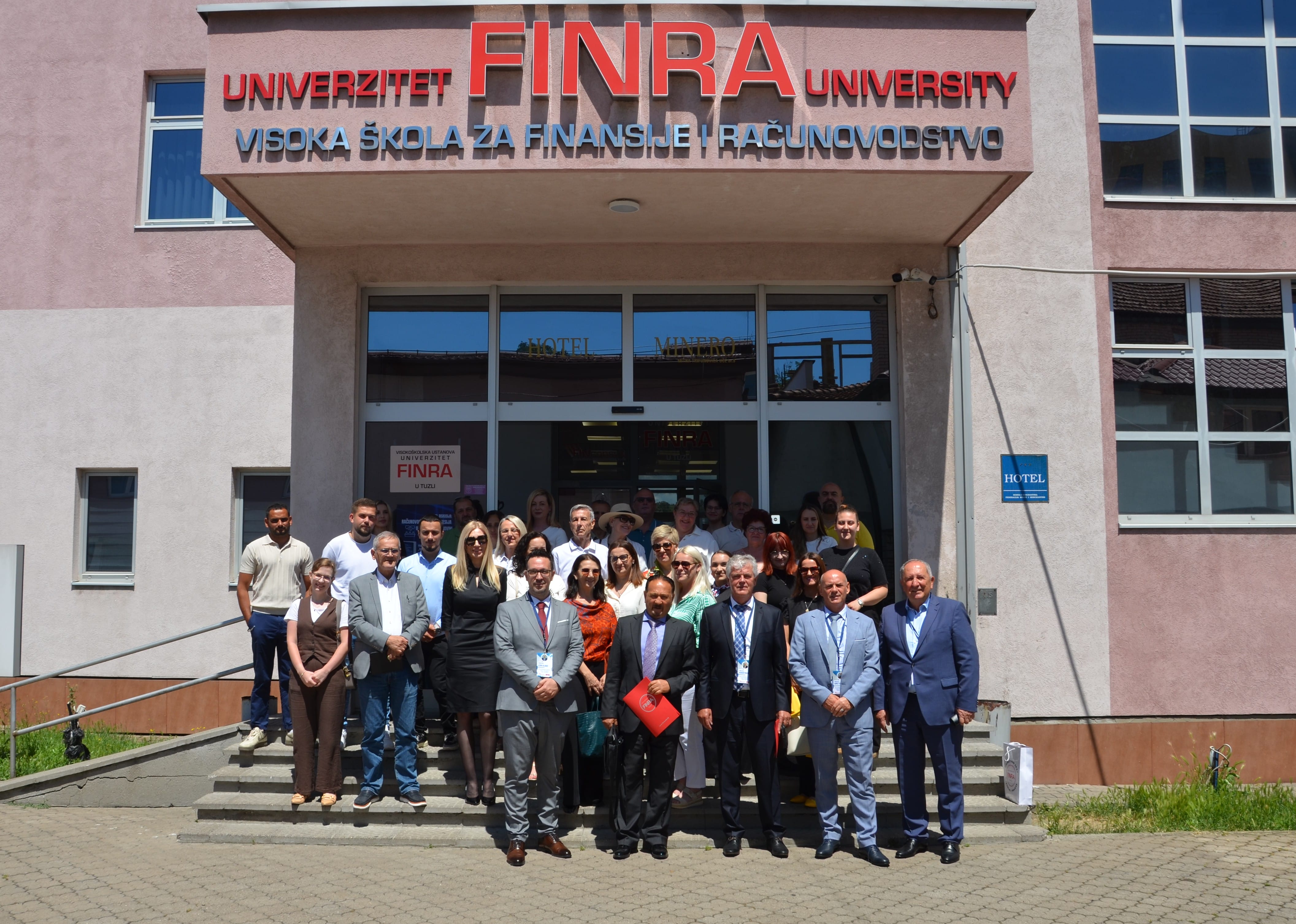FINRA Na Univerzitetu FINRA Tuzla održana promocija knjige i panel diskusija o budućnosti računovodstvene profesije u BiH