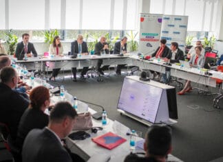Elektronski nadzor zaštitnih mjera u FBiH: Korak ka sigurnijoj zaštiti žrtava nasilja Elektronski nadzor zaštitnih mjera u FBiH: Korak ka sigurnijoj zaštiti žrtava nasilja