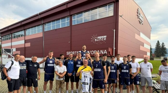 Košarkaška reprezentacija BiH počela pripreme s 12 igrača, stižu Atić i Lazić Košarkaška reprezentacija BiH počela pripreme s 12 igrača, danas stižu Atić i Lazić