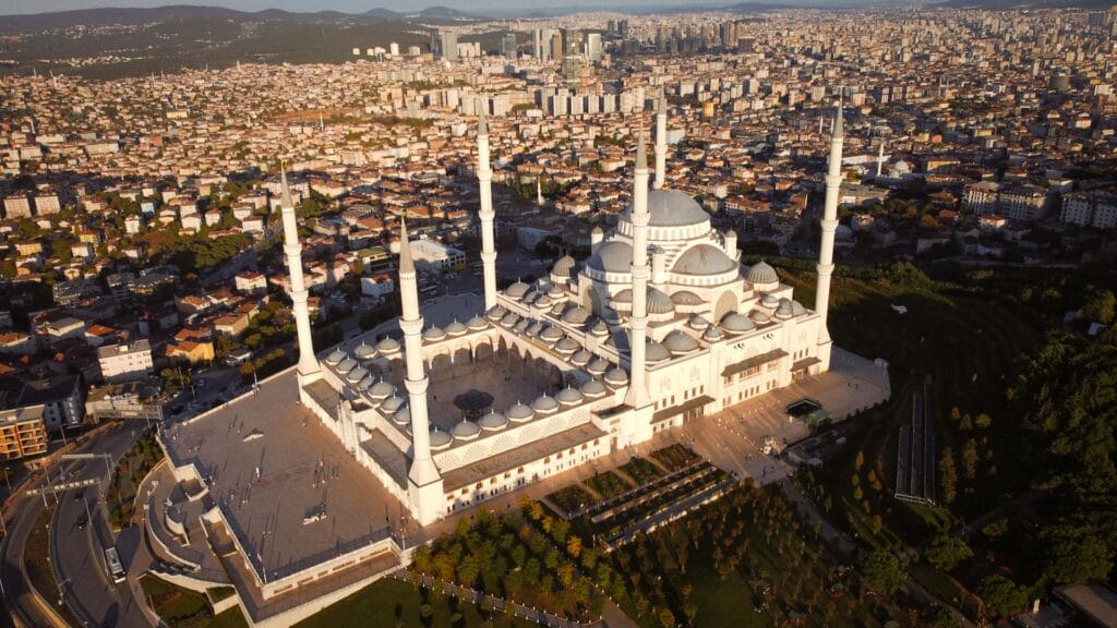  Veličanstvene džamije koje morate posjetiti u Istanbulu