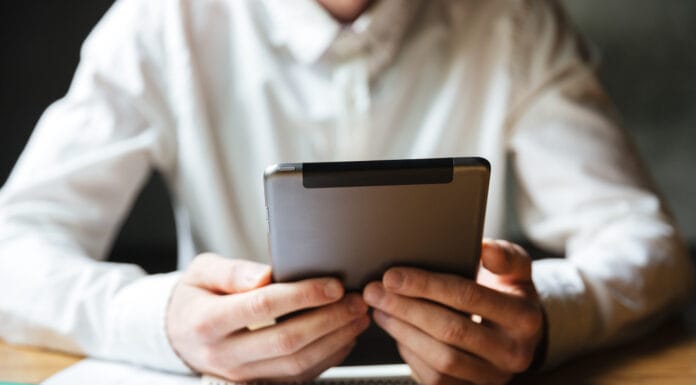 Potpisan ugovor za uvođenje elektronskog E-dnevnika u škole u TK e-dnevnik