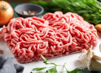 Mljevena junetina može izgledati dobro, ali stručnjaci upozoravaju na jedan važan detalj Mljevena junetina može izgledati dobro, ali stručnjaci upozoravaju na jedan važan detalj