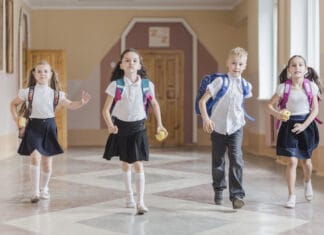 Prvačićima u Tuzlanskom kantonu danas završava školska godina