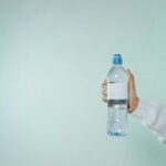 Ljudi masovno stavljaju plastičnu flašu u vodokotlić, razlog bi vas mogao iznenaditi
