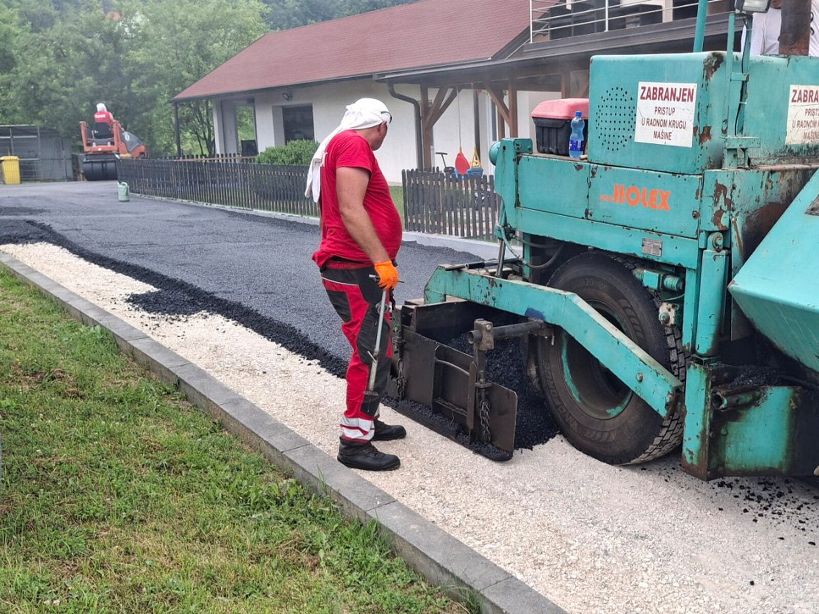 Nastavljena sanacija putne infrastrukture na području Tuzle