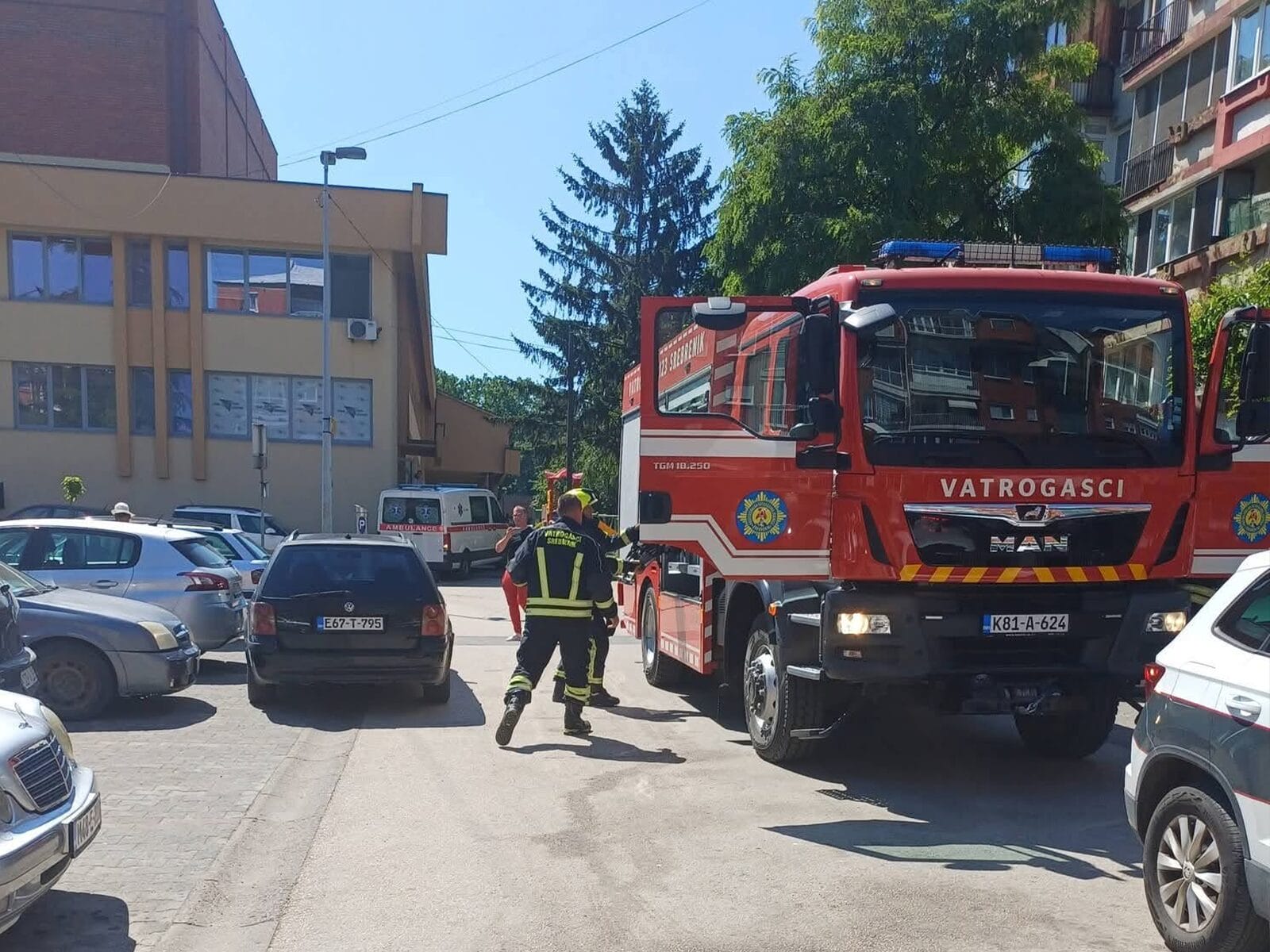 vatrog 3 Profesionalna vatrogasna jedinica Srebrenik