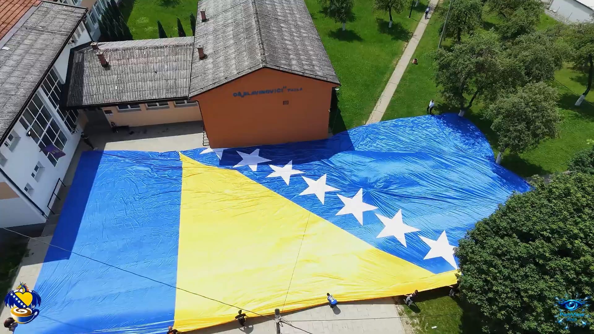 Zmajevo srce Zastava Zmajevo srce Zastava