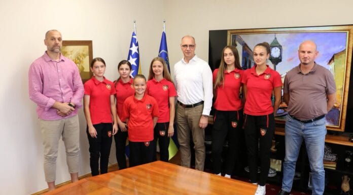 ŽFK Sloboda 2024 spremna za nastup u Premijer ligi BiH ŽFK Sloboda 2024 spremna za nastup u Premijer ligi BiH