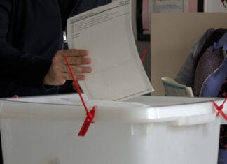 Poznato ko će biti na glasačkom listiću za Predsjedništvo BiH: Ovo su kandidati Izbori, lokalni izbori, opći izbori, glasanje, glasačka kutija, cik