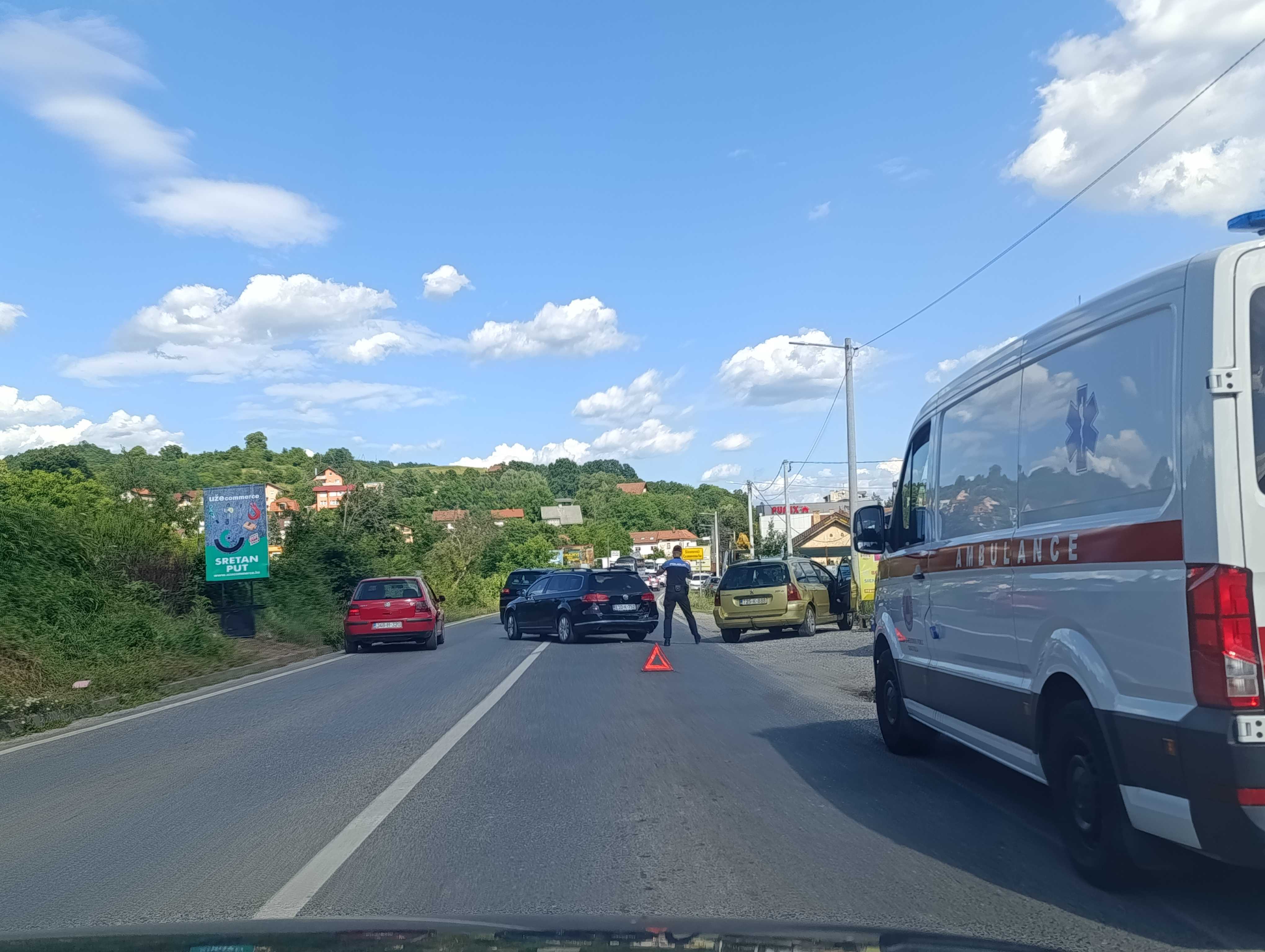 Saobraćajna nesreća u Slavinovićima, ima povrijeđenih osoba