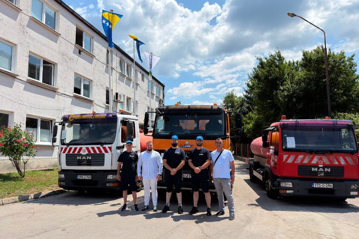 cisterne tuzla Tuzla uz Srebrenicu: Cisterne s pitkom vodom za učesnike Marša mira