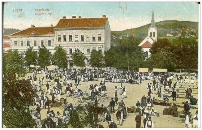 Na dana&scaron;nji dan prije 17 godina otvoren Trg slobode